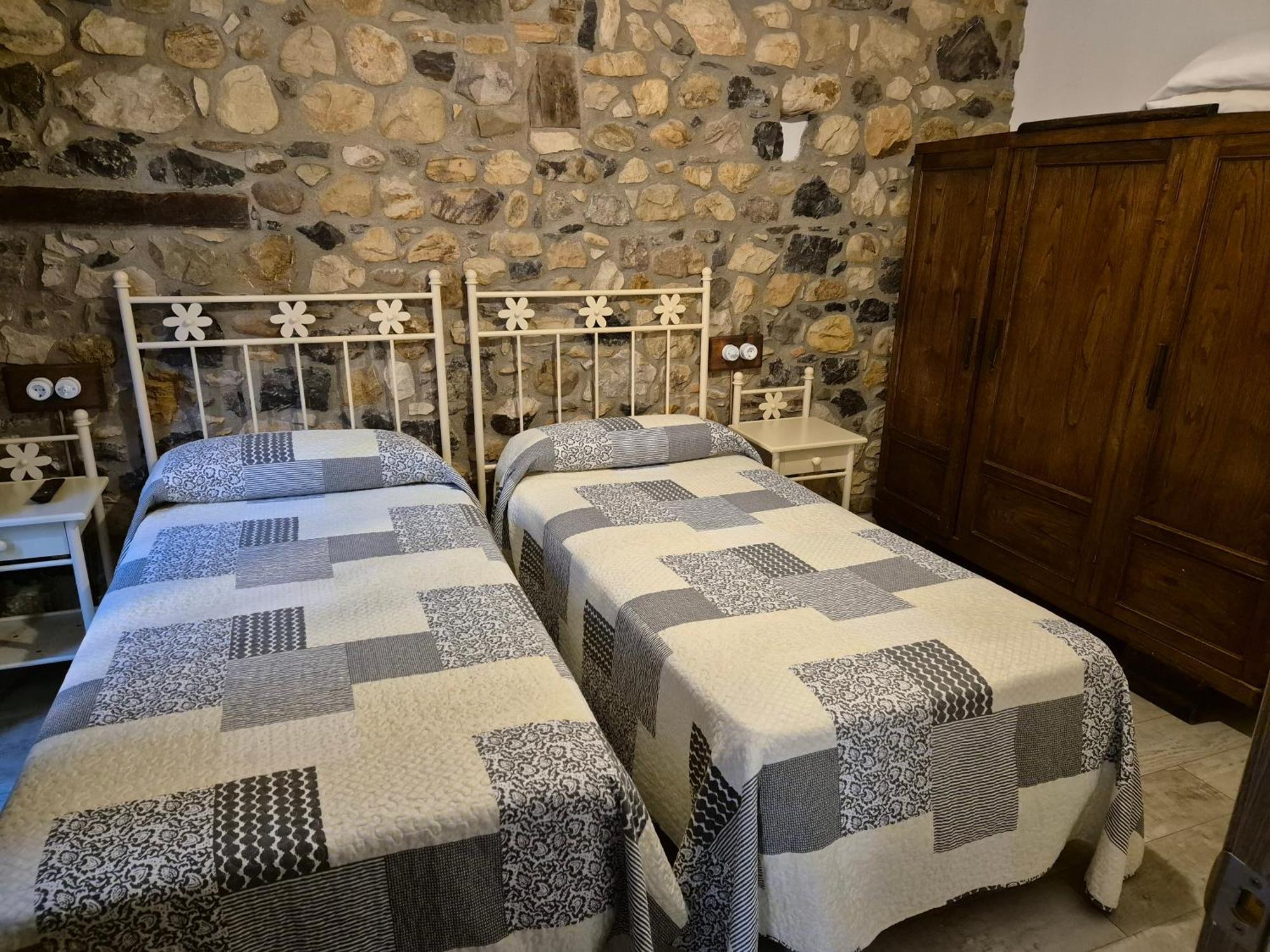 Pension San Pelayo 10 Cangas de Onís Exterior foto